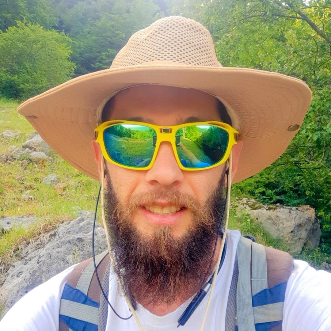 Guide Profile